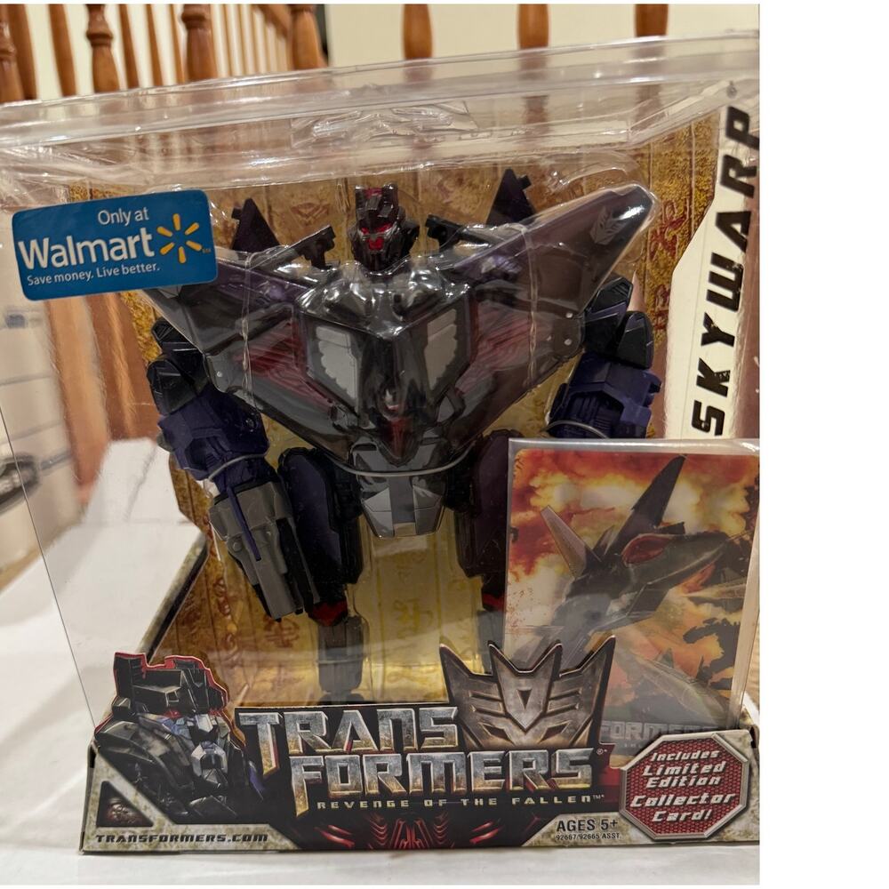 NIB Transformers Voyager Class Revenge of the Fallen Skywarp New Factory Sealed - Picture 3 of 5